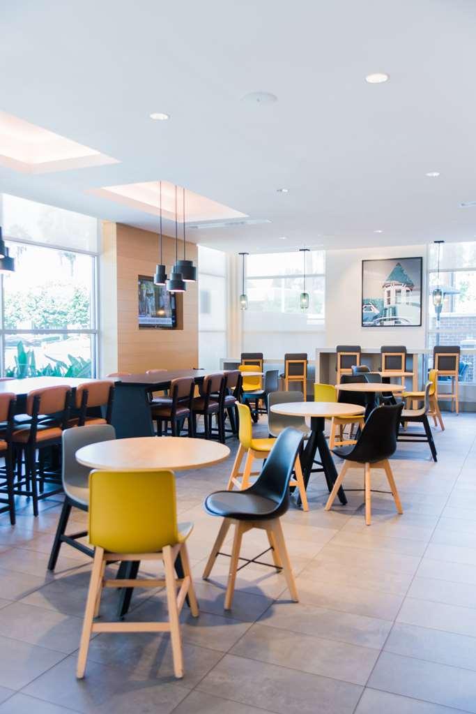 Hyatt House Irvine/John Wayne Airport Hotel Restoran gambar